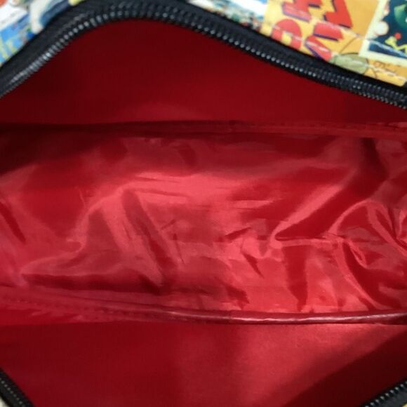 Disney Park Resort Mickey Mouse Small Duffle Hand Bag with Attached ID Wallet Vi - Picture 6 of 9